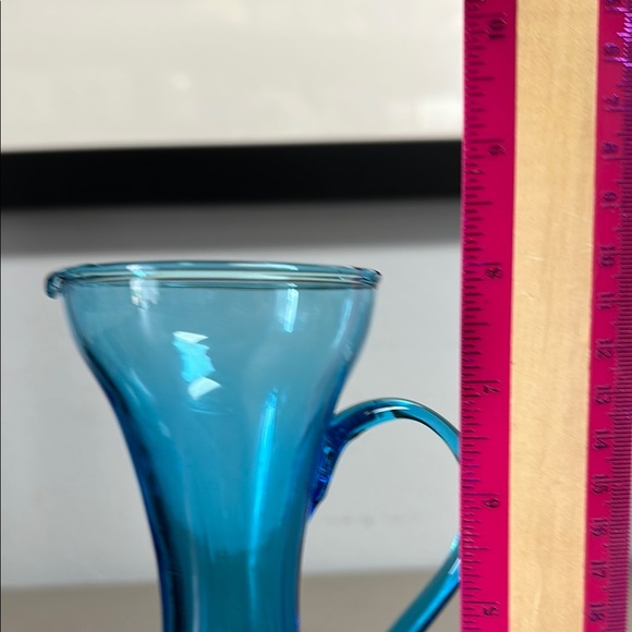 Vintage Turquoise Blue Hand Blown Art Glass Decanter/Pitcher - Picture 13 of 15
